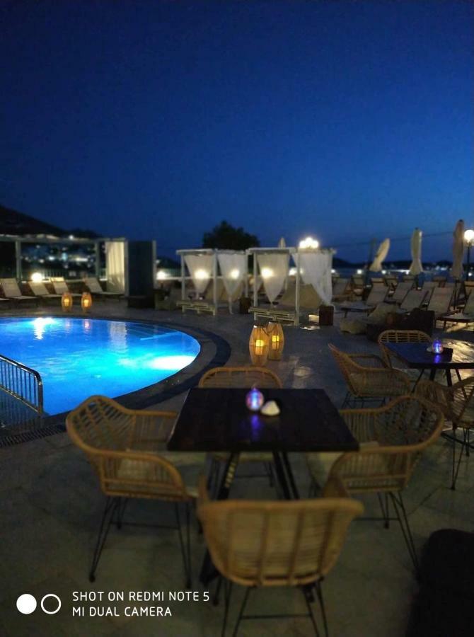 Elena Village Hotel & Suites Myrties Esterno foto